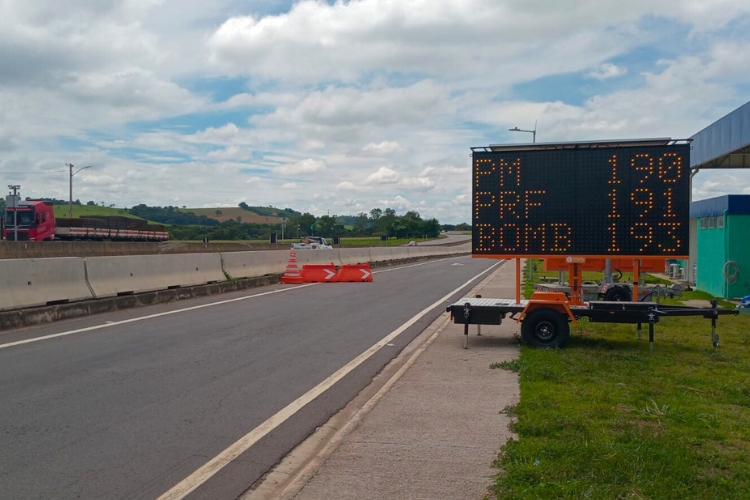 Grupo EPR Vias do Café Minas Gerais Painéis de Mensagem Variáveis Móveis Imply® (1)