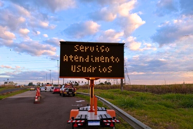 PMVs Móveis CCR PR Vias do Paraná