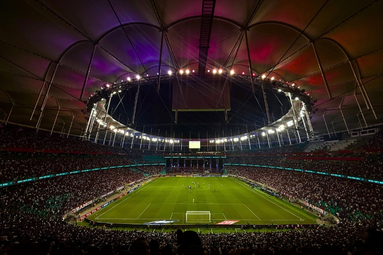 Arena Fonte Nova eleva el estándar visual con Paneles LED Full Color Imply®