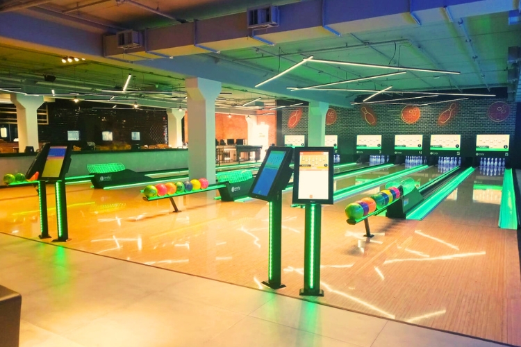 Boliche Club inaugura em São Paulo com Pistas de Boliche Imply®