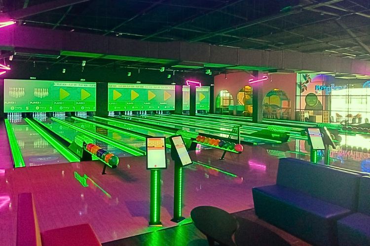 Play Bowling Opens in DF with 14 Imply® Bowling Lanes