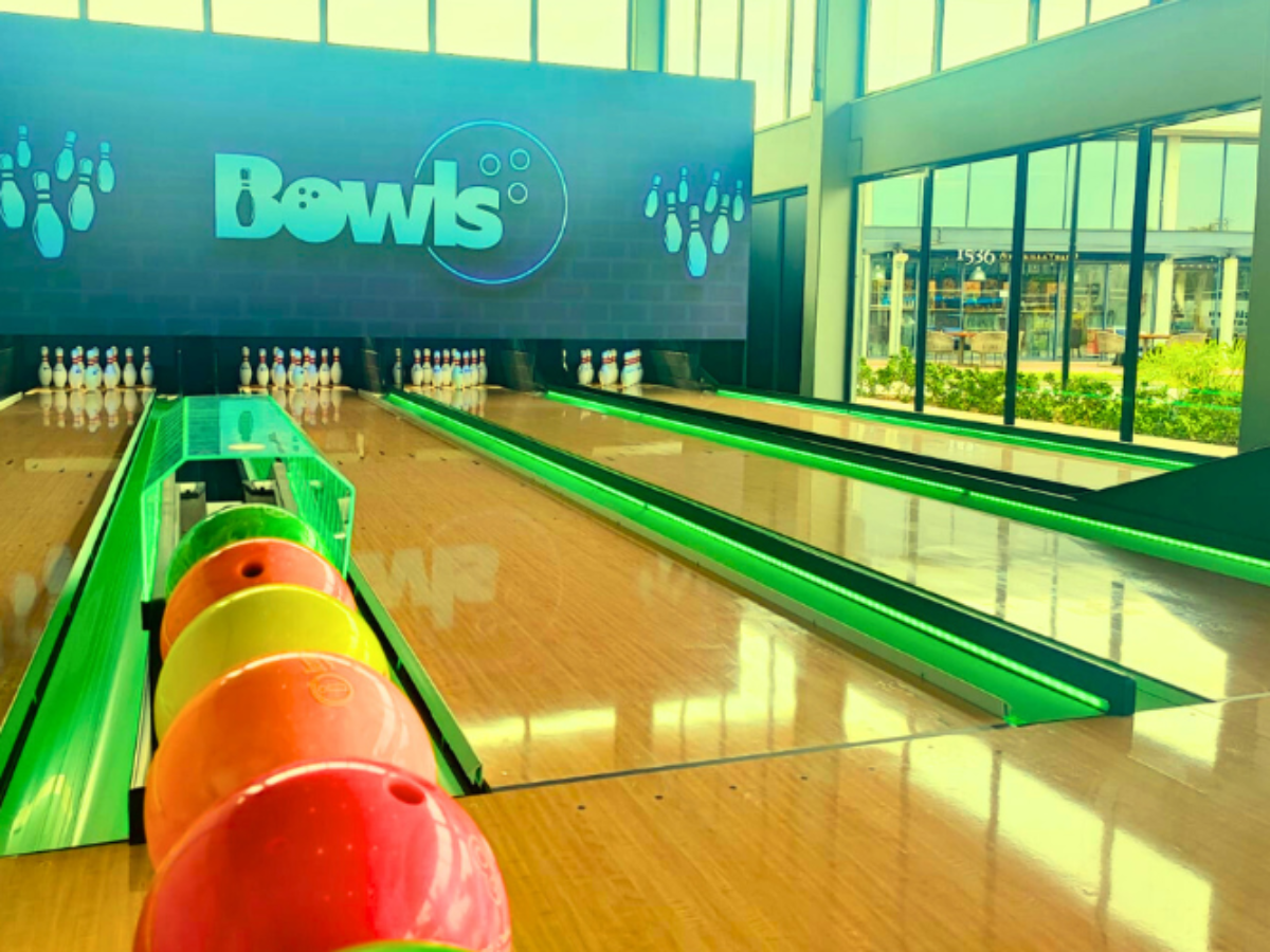 Surfland: Largest Surf Park in Latin America Opens Bowling Lanes
