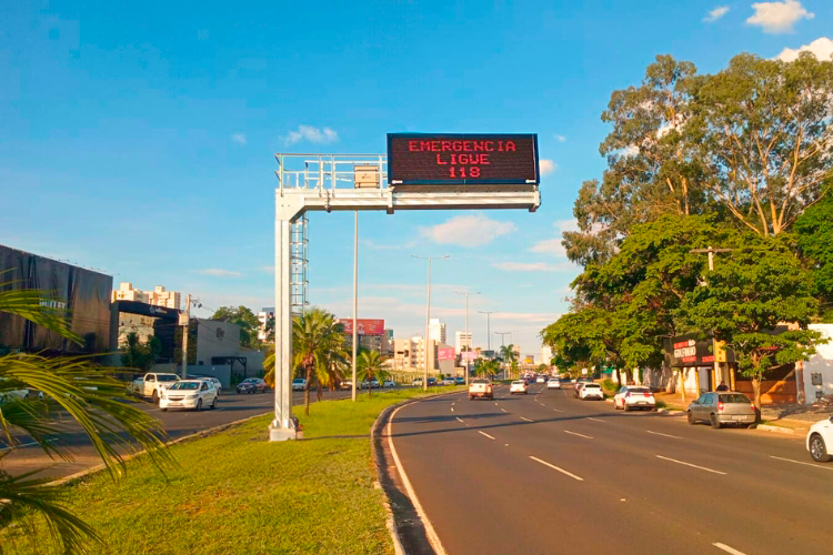 Uberlânida Minas Gerais Painéis de Menságens Variáveis Fixo Imply®