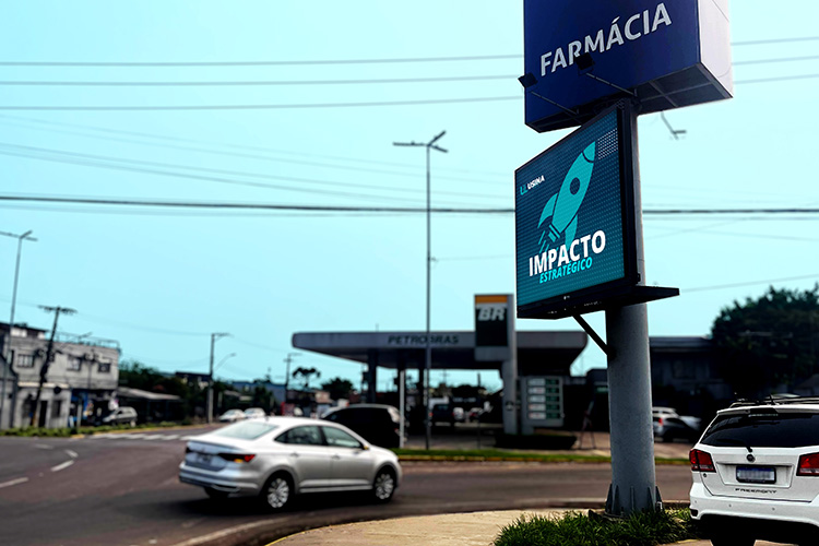 Usina do LED installs Imply® Displays for advertising in Brazil