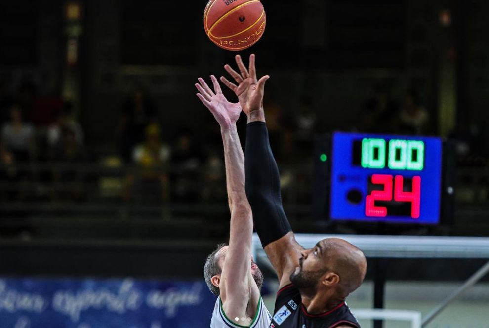 Mini Bola de Basquetebol com Cesto LED ao Melhor Preço