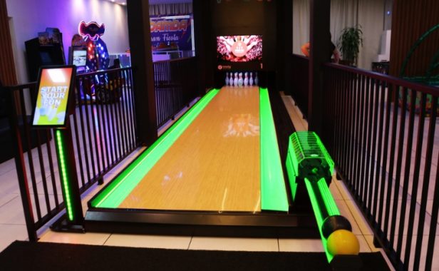 Casa de Festa Gran Fiesta Canoas Pista de Boliche Duckpin Imply®