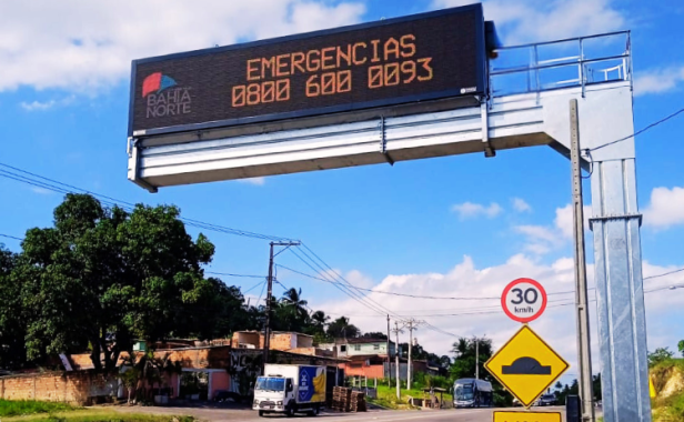 Consecionária Bahia Norte intala sete PMVs Fixos Consecionária Bahia Norte intala sete PMVs Fixos