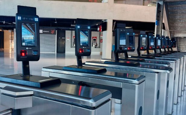 Controle de Acesso por Reconhecimento Facial na Ligga Arena – Imply® (1) Equipamentos de Controle de Acesso por Reconhecimento Facial na Ligga Arena - Imply®