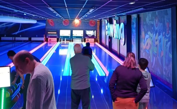 Hive Games França Pistas de Boliche Imply® (2) Hive Games França Pistas de Boliche Imply®