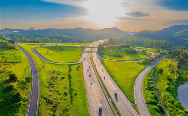 Painéis de Mensagens Variáveis Móveis Imply® Ecorodovias Ecovias Raposo Castello São Paulo