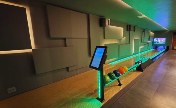 Pista de Boliche Residencial em mansão na cidade de SSão José do Rio Preto em São Paulo