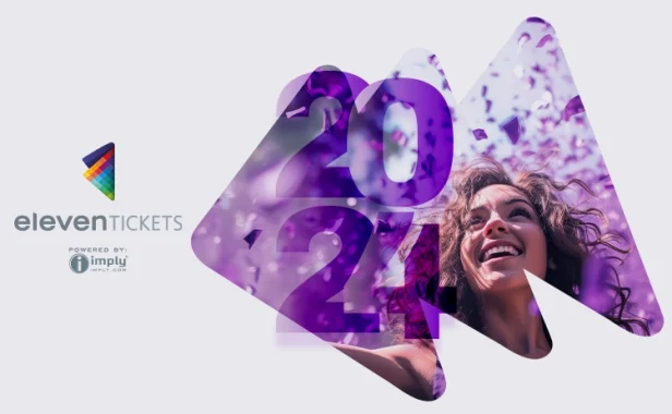 Mulher sorridente comemorando as conquistas da ElevenTickets em 2024, com o número '2024' ao lado e o logo da ElevenTickets ao fundo.