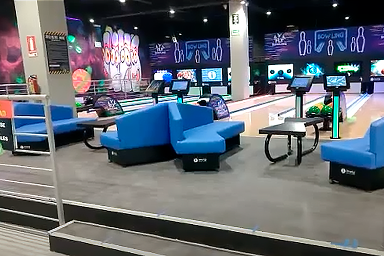Entertainment Complex in Mexico innovates with Imply® Bowling Lanes