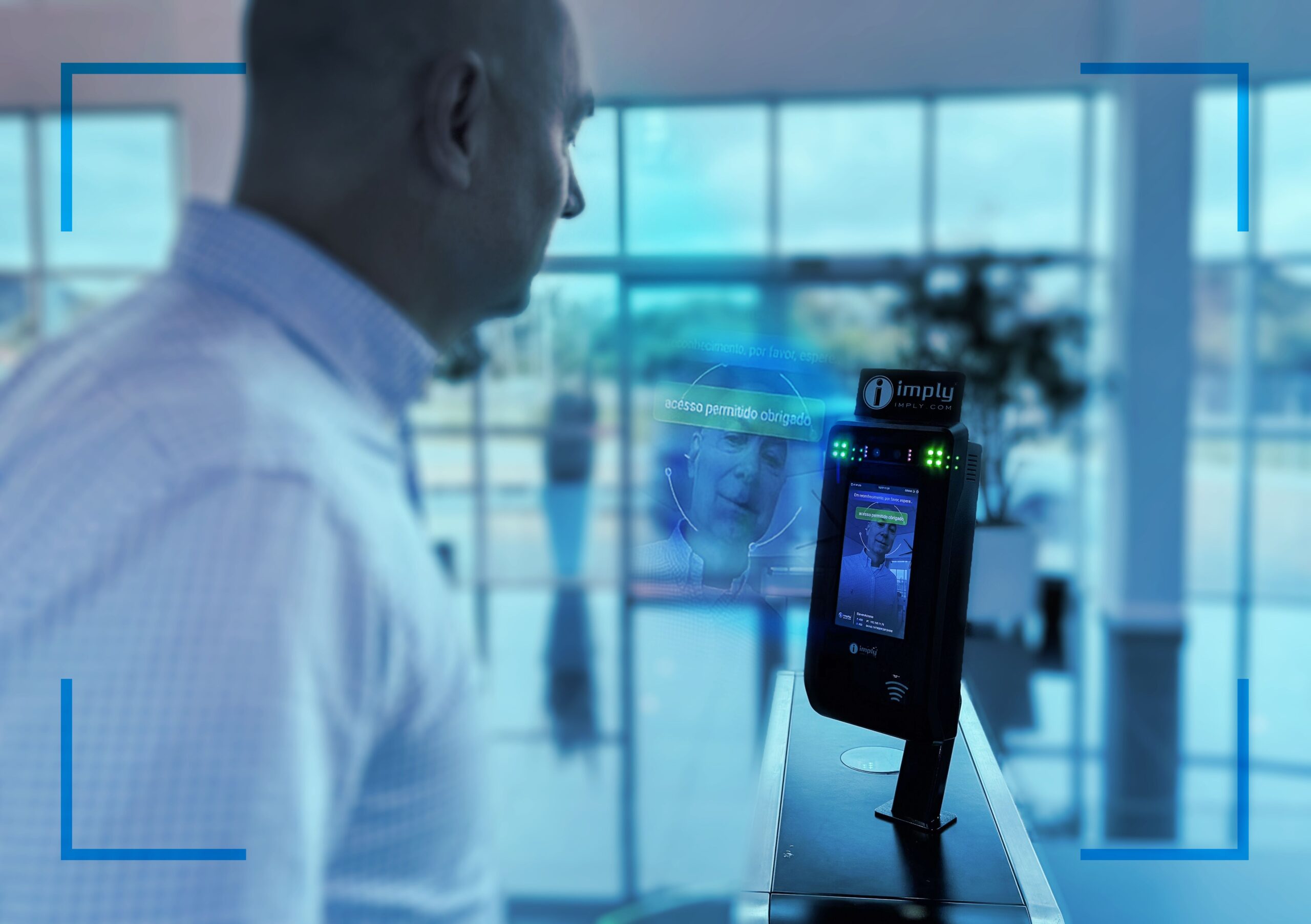 Leitor facial garantindo acesso com segurança