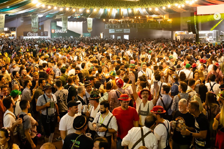 Oktoberfests 2024: Tradição, alegria e tecnologia unidas superam o público de 2023